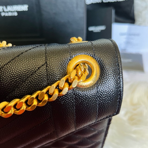 🍾🥂SOLD🥳Large Saint Laurent Envelope Handbag - Picture 12 of 15
